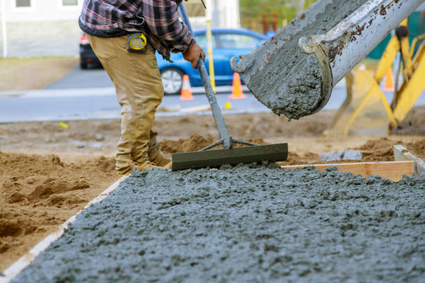 Best Concrete Installation Cost  in Alturas, FL